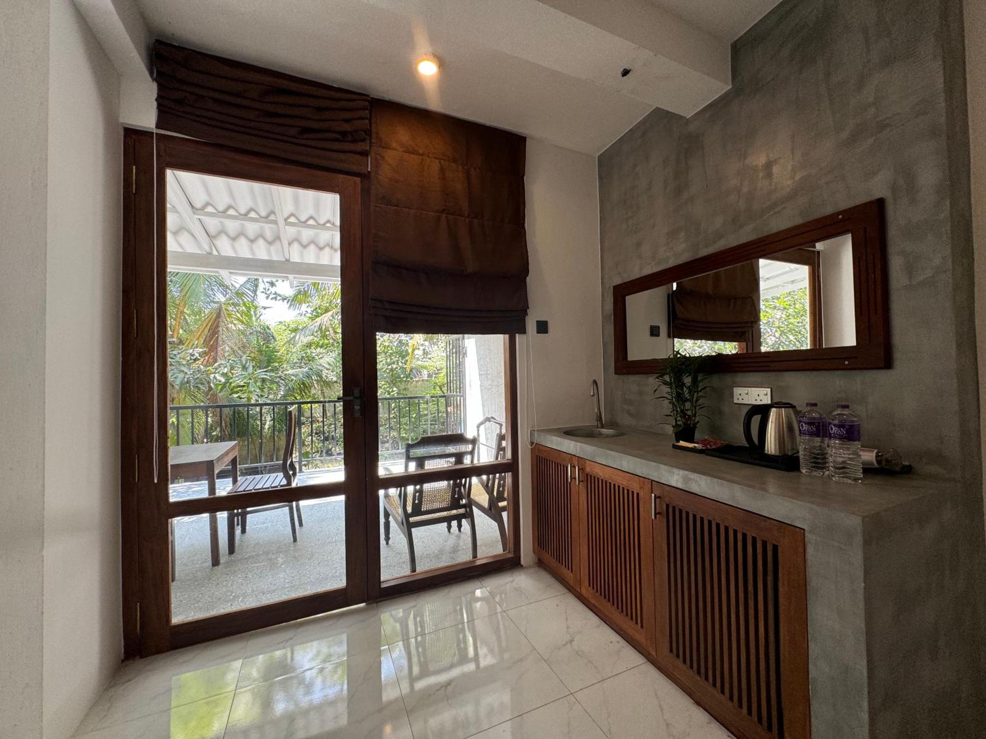 Brinkhouse Guesthouse , Unawatuna Beach Extérieur photo