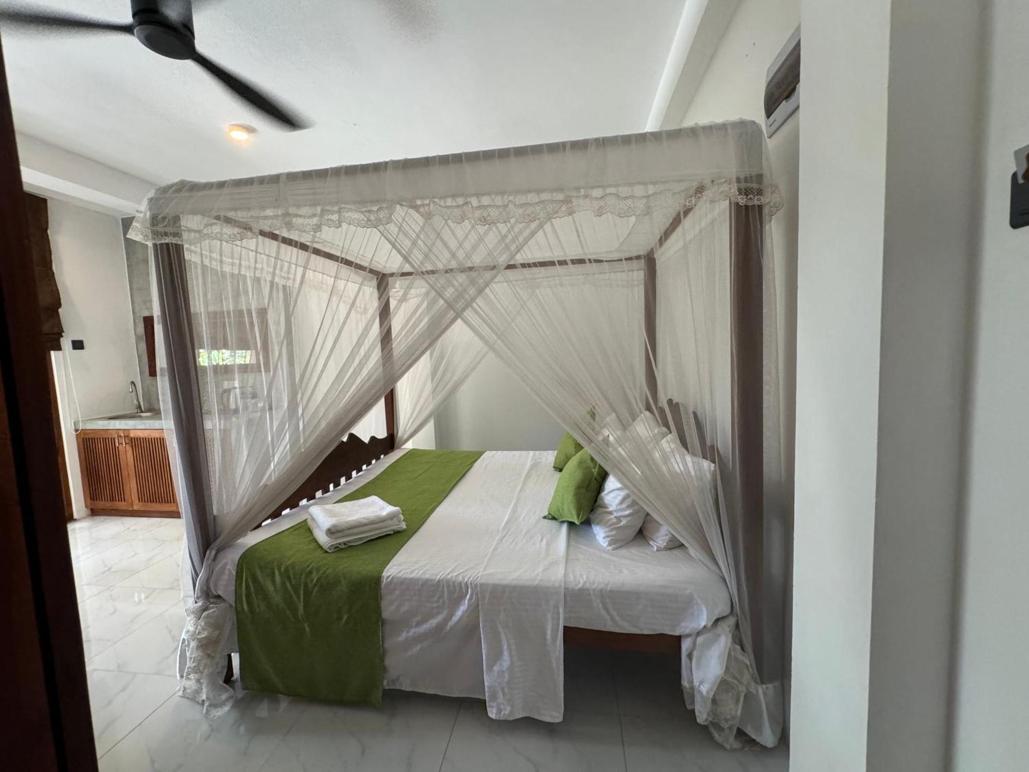 Brinkhouse Guesthouse , Unawatuna Beach Extérieur photo